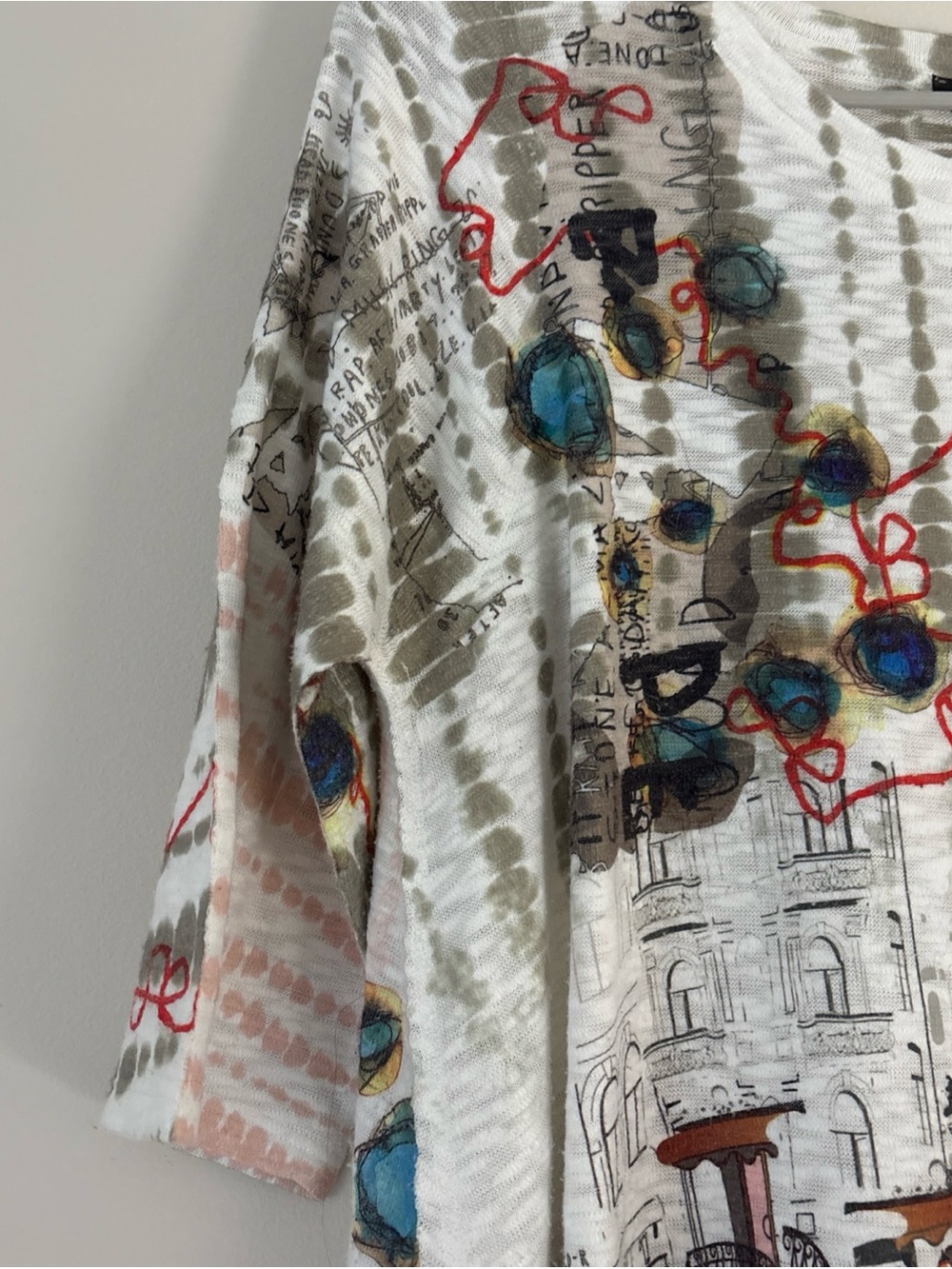 Artistic Scoop-Neck Tunic in White with Multi-Color Print - Picture 4 of 5